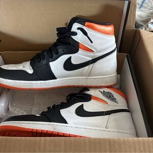 Nike Men's Black and Orange High-Top Sneakers